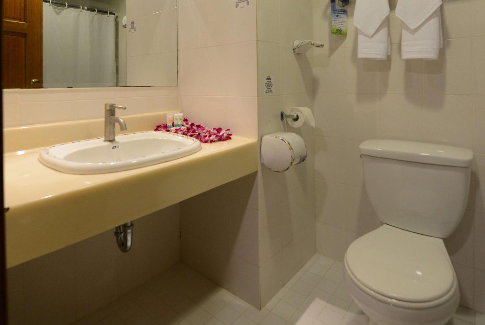 Days Inn Guam - Tamuning Εξωτερικό φωτογραφία